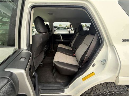 Used 2019 Toyota 4Runner SR5 AWD/4WD image 20