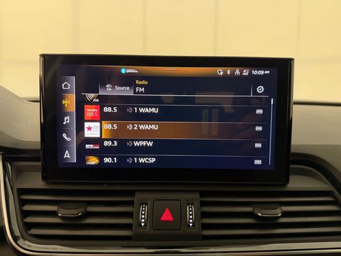 Certified 2023 Audi Q5 2.0T Premium w/ Convenience Package AWD/4WD image 24