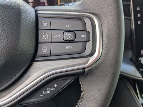 New 2025 Jeep Wagoneer Series II image 20