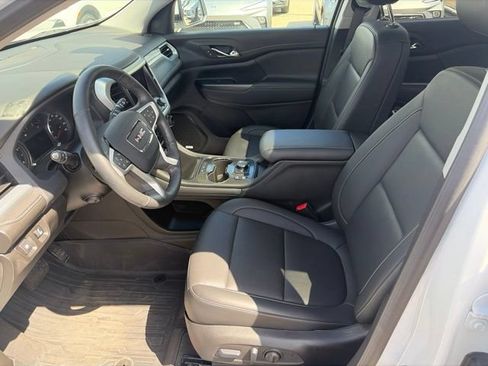 Used 2023 GMC Acadia SLT w/ Preferred Package AWD/4WD image 12