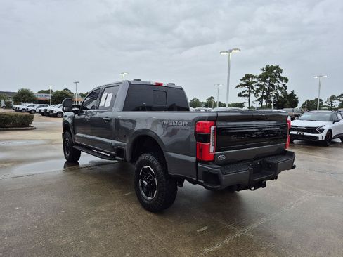 Certified 2025 Ford F350 Platinum w/ Tremor Off-Road Package AWD/4WD image 16