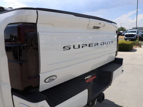 Used 2026 Ford F450 Platinum w/ FX4 Off-Road Package AWD/4WD image 26