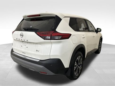 Used 2023 Nissan Rogue SV image 5