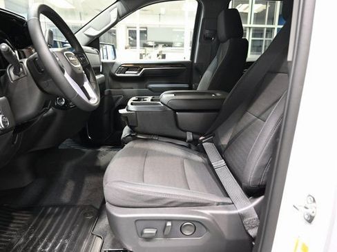 New 2026 GMC Sierra 1500 Elevation image 10
