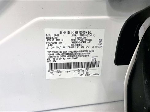 Used 2017 Ford Edge SEL w/ Equipment Group 201A AWD/4WD image 34