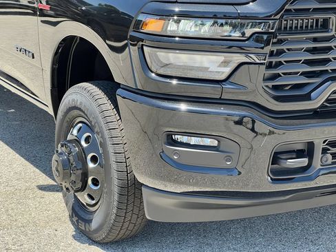 New 2026 RAM 3500 Big Horn AWD/4WD image 14