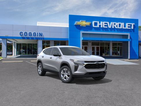 New 2026 Chevrolet Trax LS FWD image 1