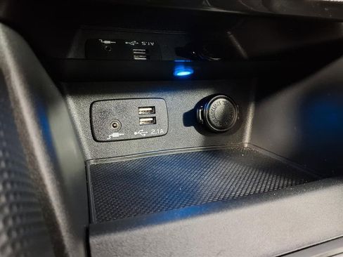 Used 2023 Subaru Forester Limited image 6