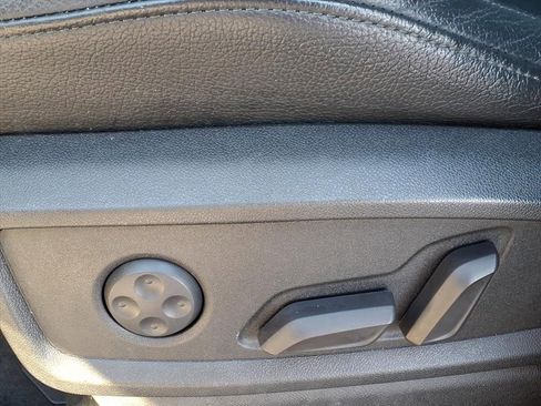 Used 2020 Audi Q5 2.0T Premium image 11