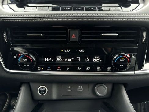 Used 2022 Nissan Rogue SL w/ SL Premium Package image 24