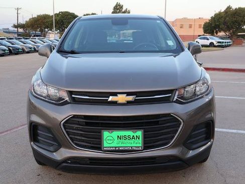 Used 2021 Chevrolet Trax LS AWD/4WD image 4