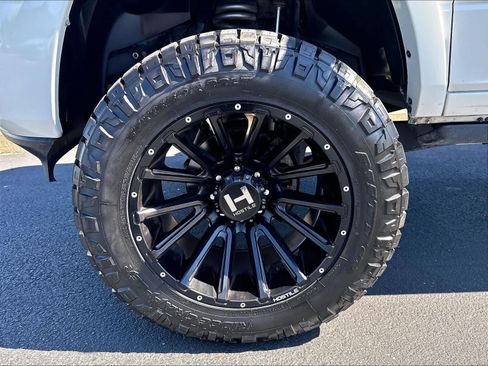 Used 2022 RAM 3500 Limited AWD/4WD image 36