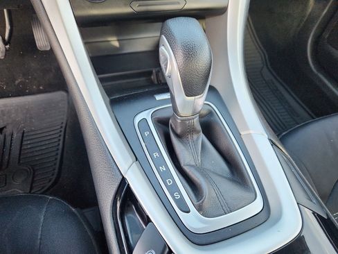 Used 2014 Ford Fusion SE image 22