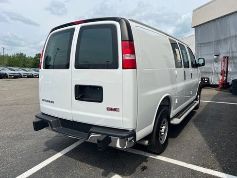 Used 2025 GMC Savana 2500 w/ Driver Convenience Package RWD image 5