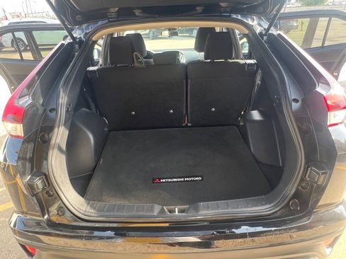 Used 2022 Mitsubishi Eclipse Cross ES FWD image 11