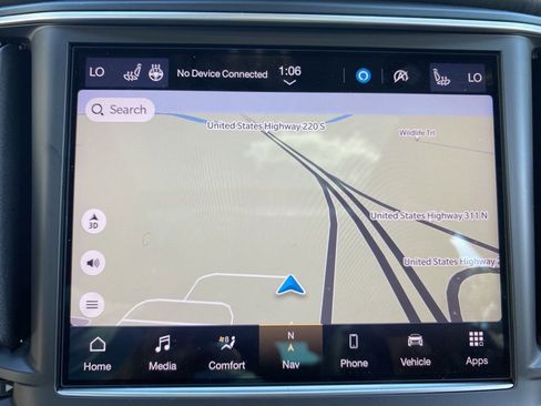 Used 2023 Maserati Levante GT image 38