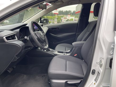Certified 2023 Toyota Corolla LE w/ Carpet Mat Package (TMS) FWD image 11