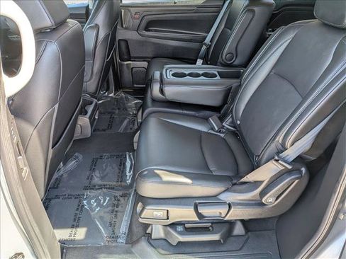 Used 2025 Honda Odyssey EX-L image 17