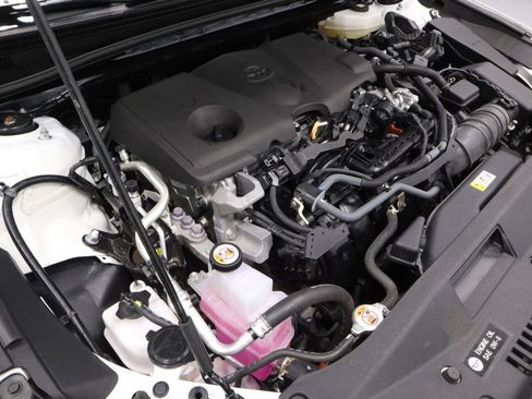 Used 2025 Toyota Camry LE FWD image 15
