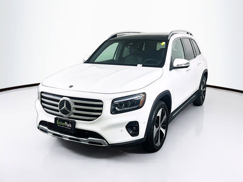 Used 2025 Mercedes-Benz GLB 250 image 3