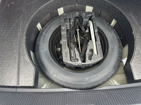 Used 2015 Volkswagen Passat 1.8T Limited Edition image 23