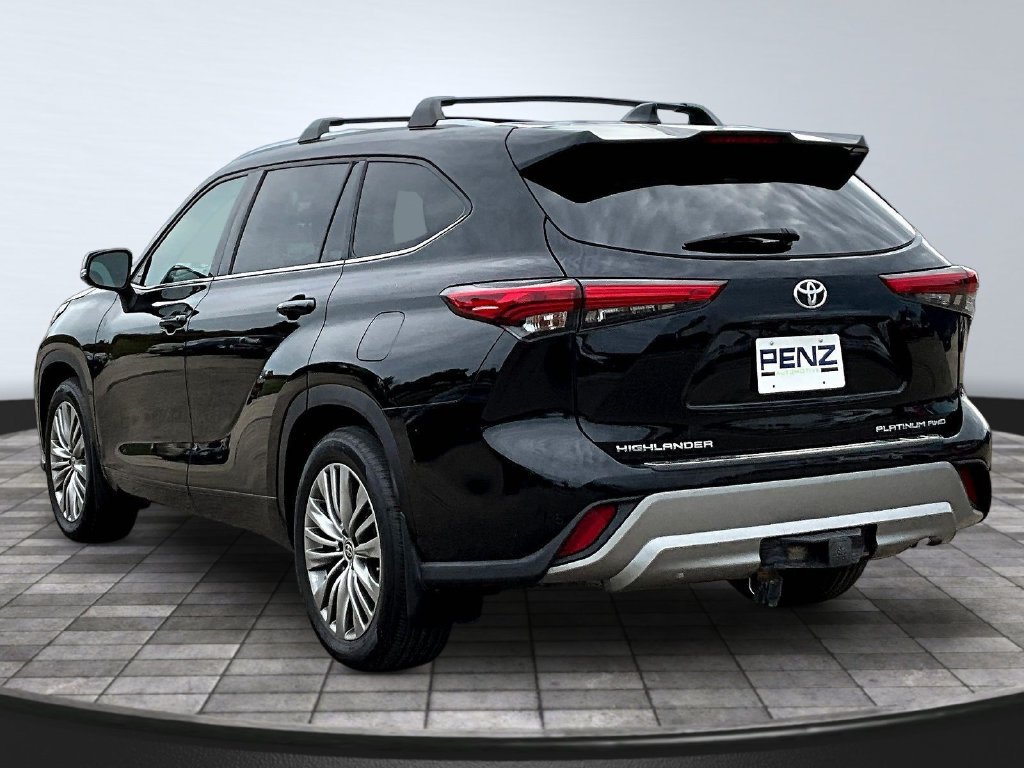 Used 2021 Toyota Highlander Limited AWD/4WD image 5