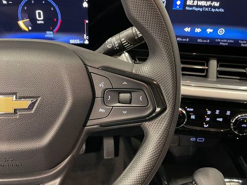 Used 2024 Chevrolet Trax LT image 30