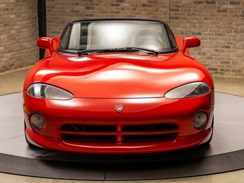Used 1992 Dodge Viper RT/10 image 2