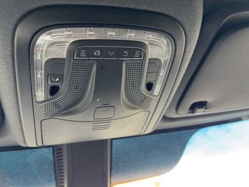 Used 2023 Mercedes-Benz Sprinter 2500 image 27