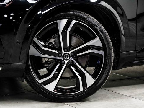 Used 2021 Volvo XC90 T6 R-Design w/ Advanced Package image 3