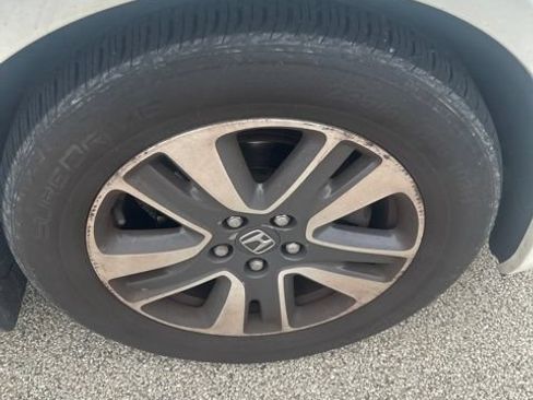Used 2016 Honda Odyssey Touring Elite image 10