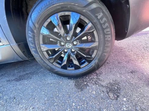 Used 2023 MAZDA CX-50 2.5 S w/ Preferred Plus Pkg image 11