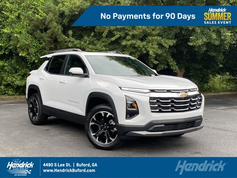 Used 2026 Chevrolet Equinox LT FWD image 1