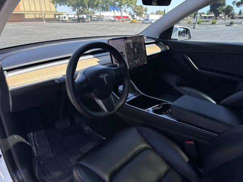Used 2020 Tesla Model Y Long Range AWD/4WD image 14
