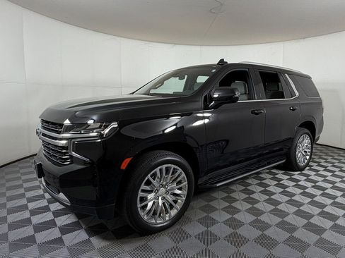 Used 2023 Chevrolet Tahoe LT w/ Luxury Package image 4