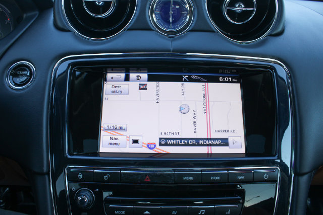 Used 2012 Jaguar XJ L RWD image 20