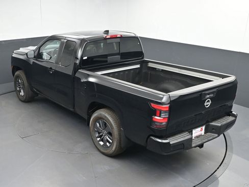 New 2025 Nissan Frontier SV w/ SV Convenience Package RWD image 35