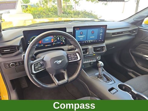 Used 2024 Ford Mustang Convertible image 13