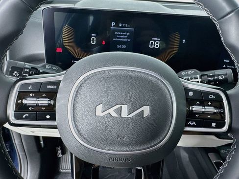 Used 2025 Kia Sorento EX FWD image 16