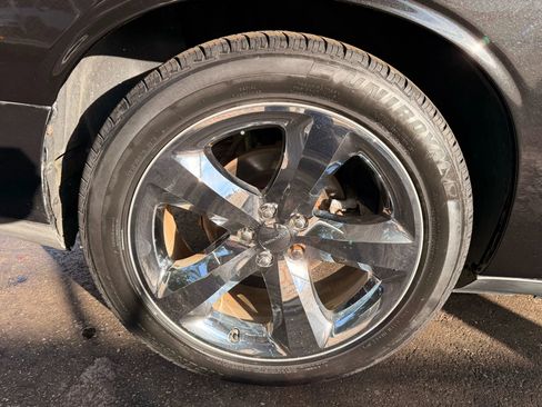 Used 2009 Dodge Challenger R/T image 34