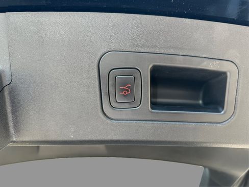 Used 2019 Tesla Model S Standard Range AWD/4WD image 32