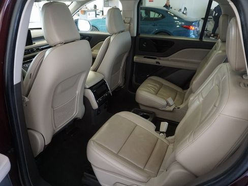 Used 2022 Lincoln Aviator Reserve w/ Equipment Group 201A image 23