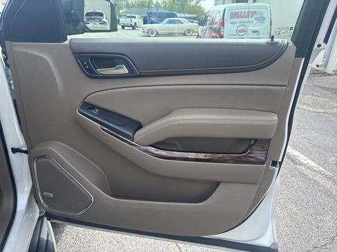 Used 2018 GMC Yukon SLT w/ Open Road Package AWD/4WD image 34