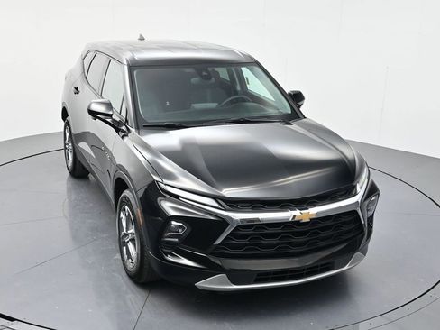 Used 2025 Chevrolet Blazer LT FWD image 38