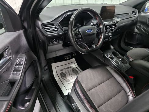 Used 2023 Ford Escape ST-Line Select AWD/4WD image 6