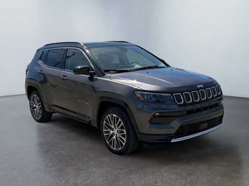 Used 2022 Jeep Compass Limited w/ Elite Group AWD/4WD image 7