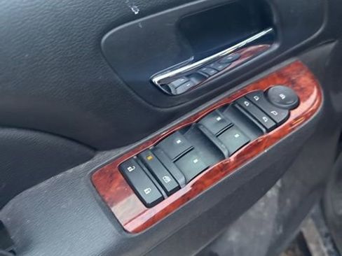 Used 2013 Chevrolet Suburban LS w/ All-Star Edition image 34