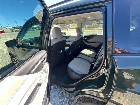 Used 2022 Subaru Forester Premium w/ Popular Package #1 AWD/4WD image 9