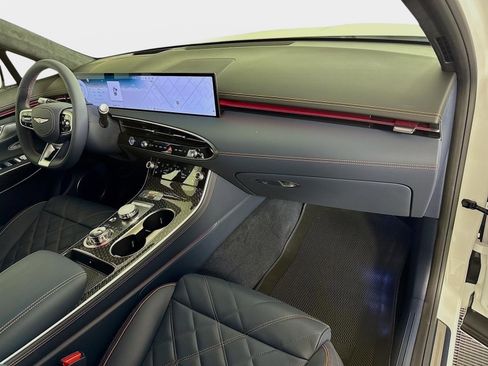 New 2026 Genesis GV70 3.5T Sport Prestige AWD/4WD image 31