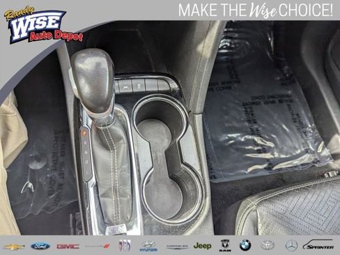 Used 2021 Buick Encore GX Essence image 16